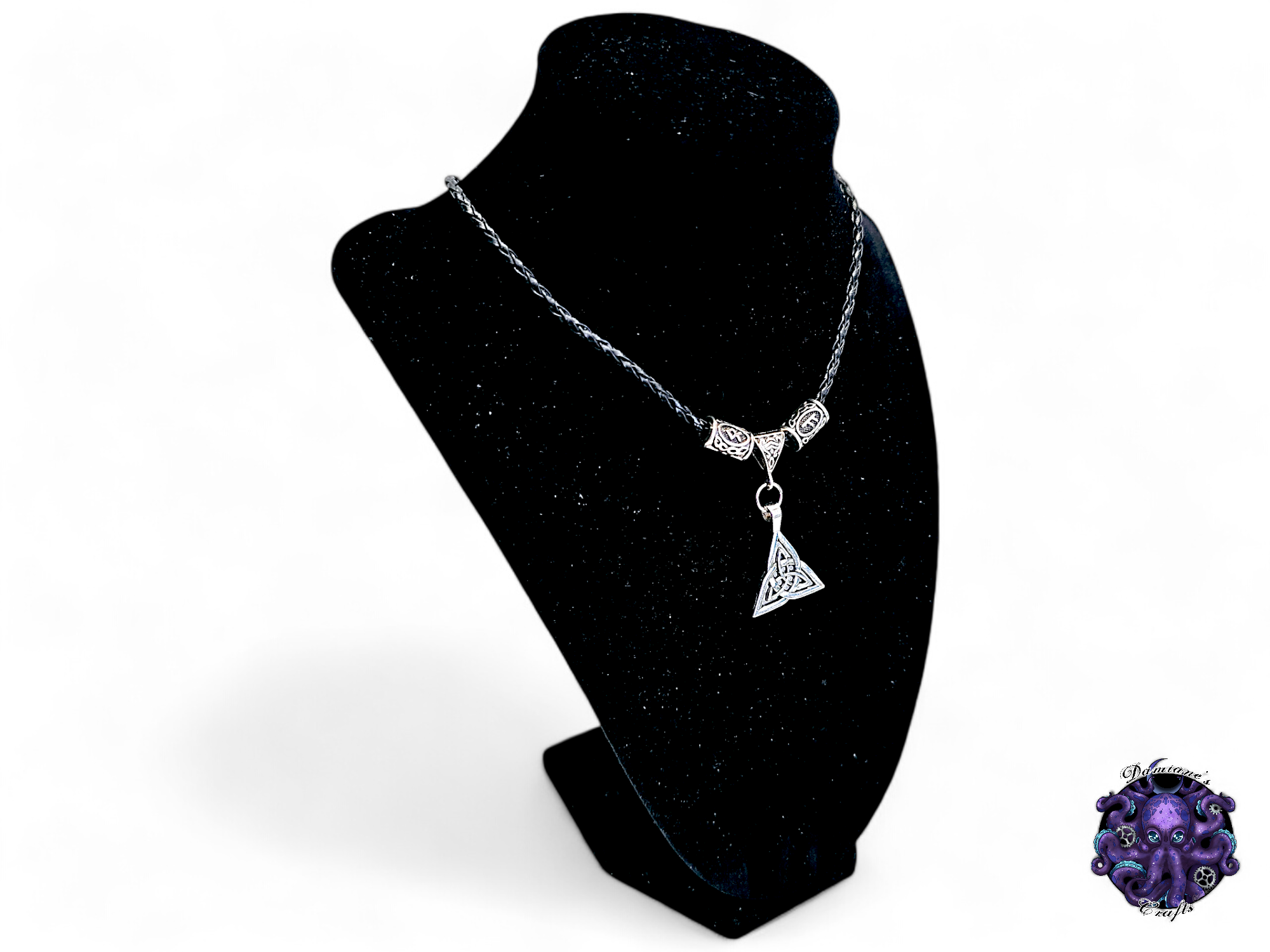 Collar, colgante, triketra, nudo celta, runa, vikingo, bruja, brujería, cordón de cuero, regalo para ella, LARP, disfraz, plata