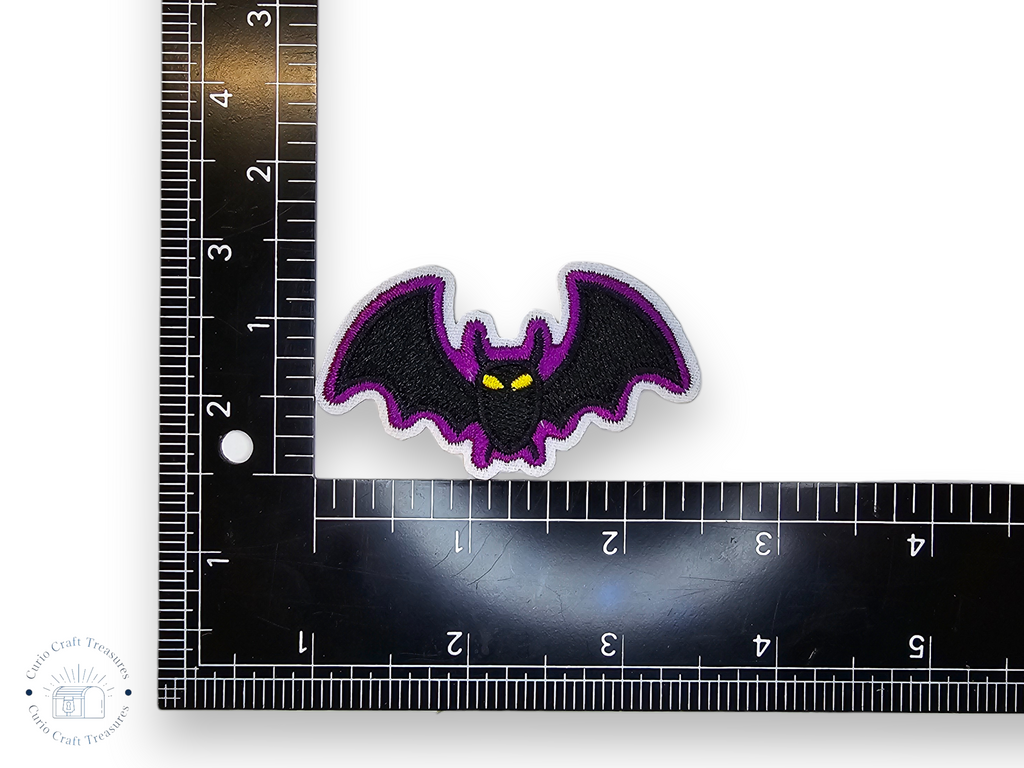 Écusson brodé, thermocollant, colle, matériel de loisirs créatifs, broderie, tissu, gothique, Halloween, chauve-souris, vampire, thé, effrayant, rose