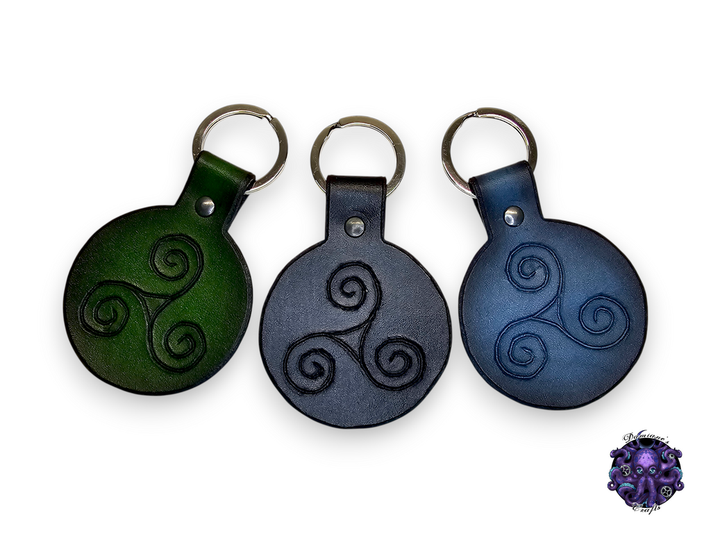 Cuir véritable, porte-clés, triskèle, spirales, viking, celtique, symbole, sorcière, magie, gothique, sorcière, Halloween