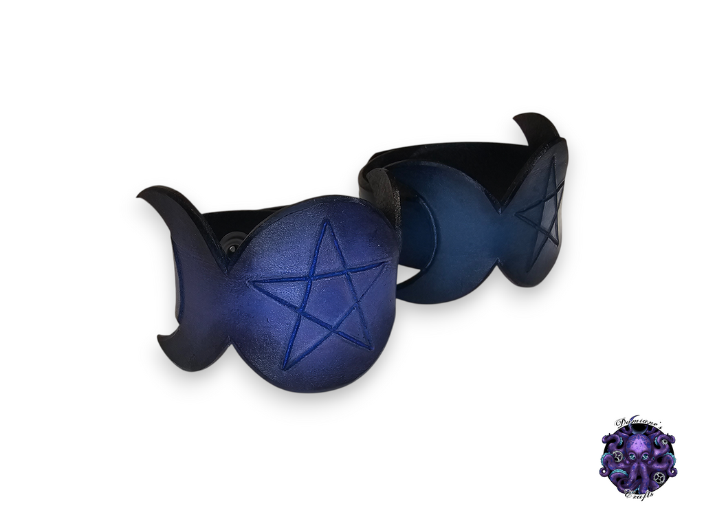 Cuero auténtico, pulsera, brazalete, brazalete, fases lunares, pentagrama, diosa, wicca, bruja, gótico, punk, rock, metal, heavy metal, morado, azul, accesorio de moda
