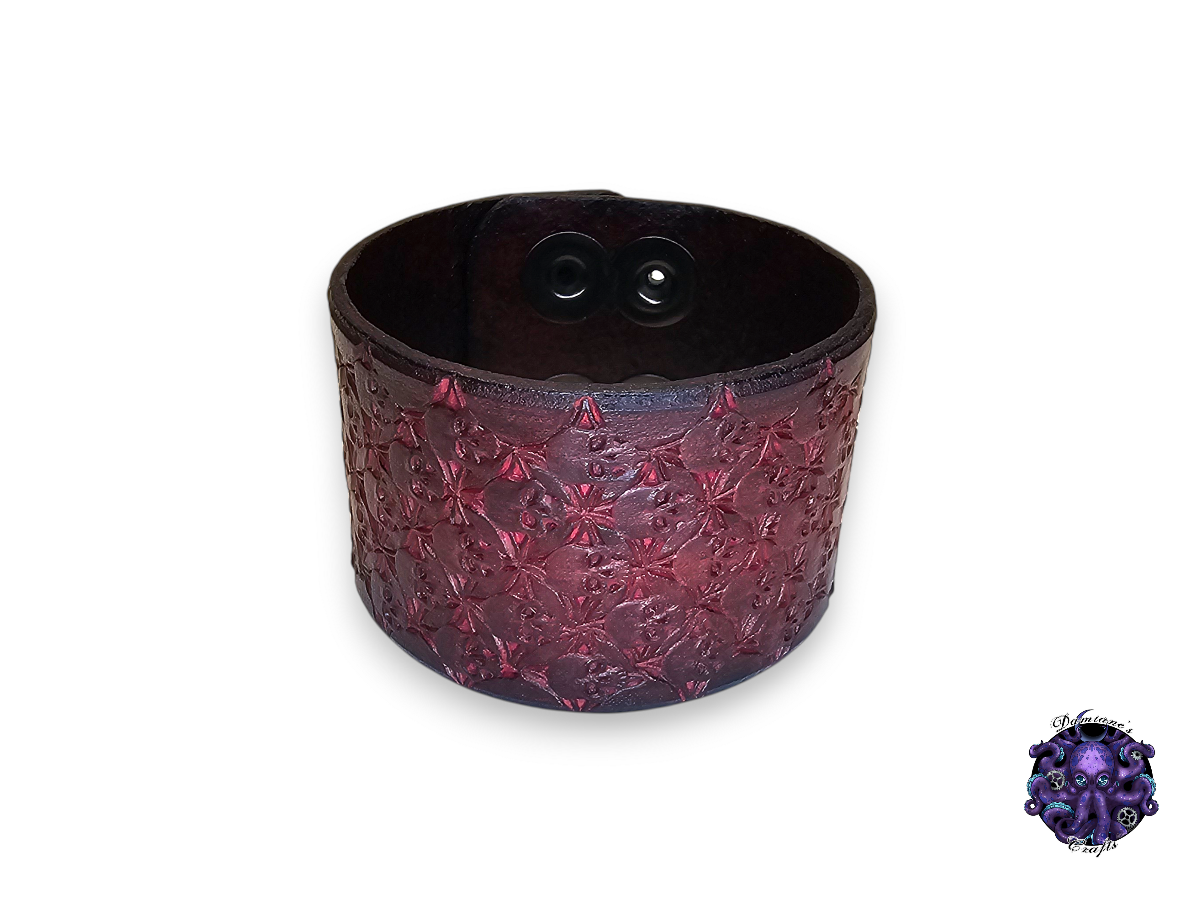 Real leather, Wristband, Wristcuff, Cuff, Bracelet, Skulls, Medieval, gothic, punk, rock, metal, heavy metal, mode accessory, Dark Red