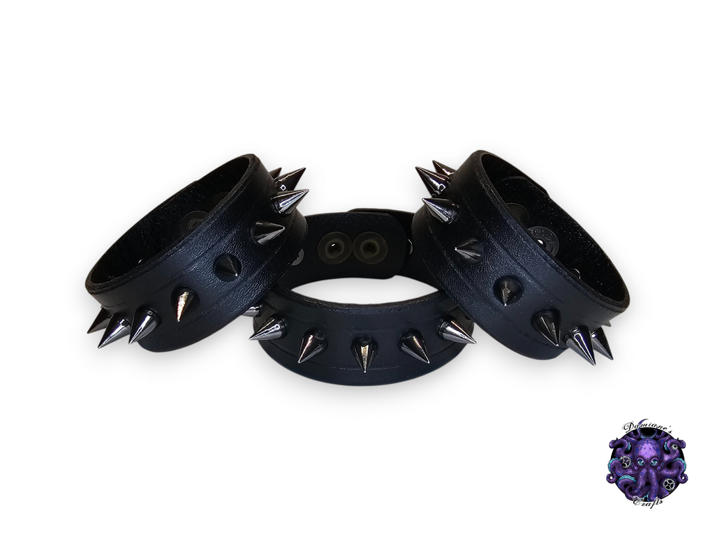 Real leather, Wristband, Wristcuff, Cuff, Bracelet, Spike, gothic, punk, rock, metal, heavy metal, black, mode accessory