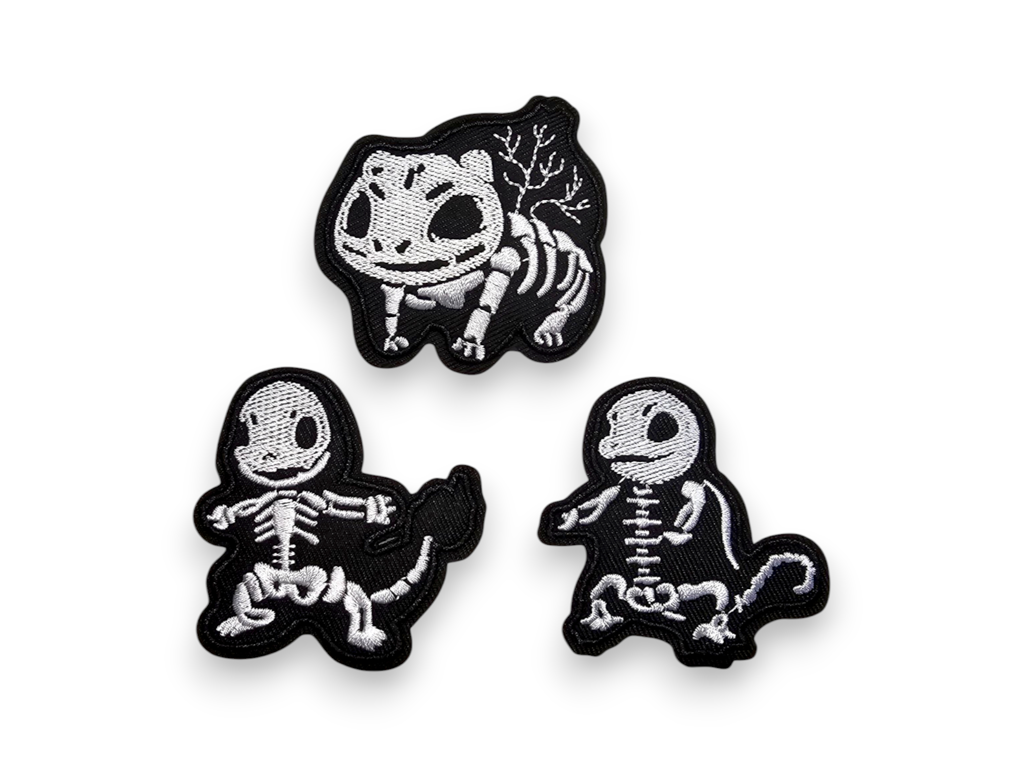 Embroided Patch, Iron on, Glue, Craft supply, Embroidery, Monster, video game, creature, Black, white, turtle, dragon, bulb, skeleton