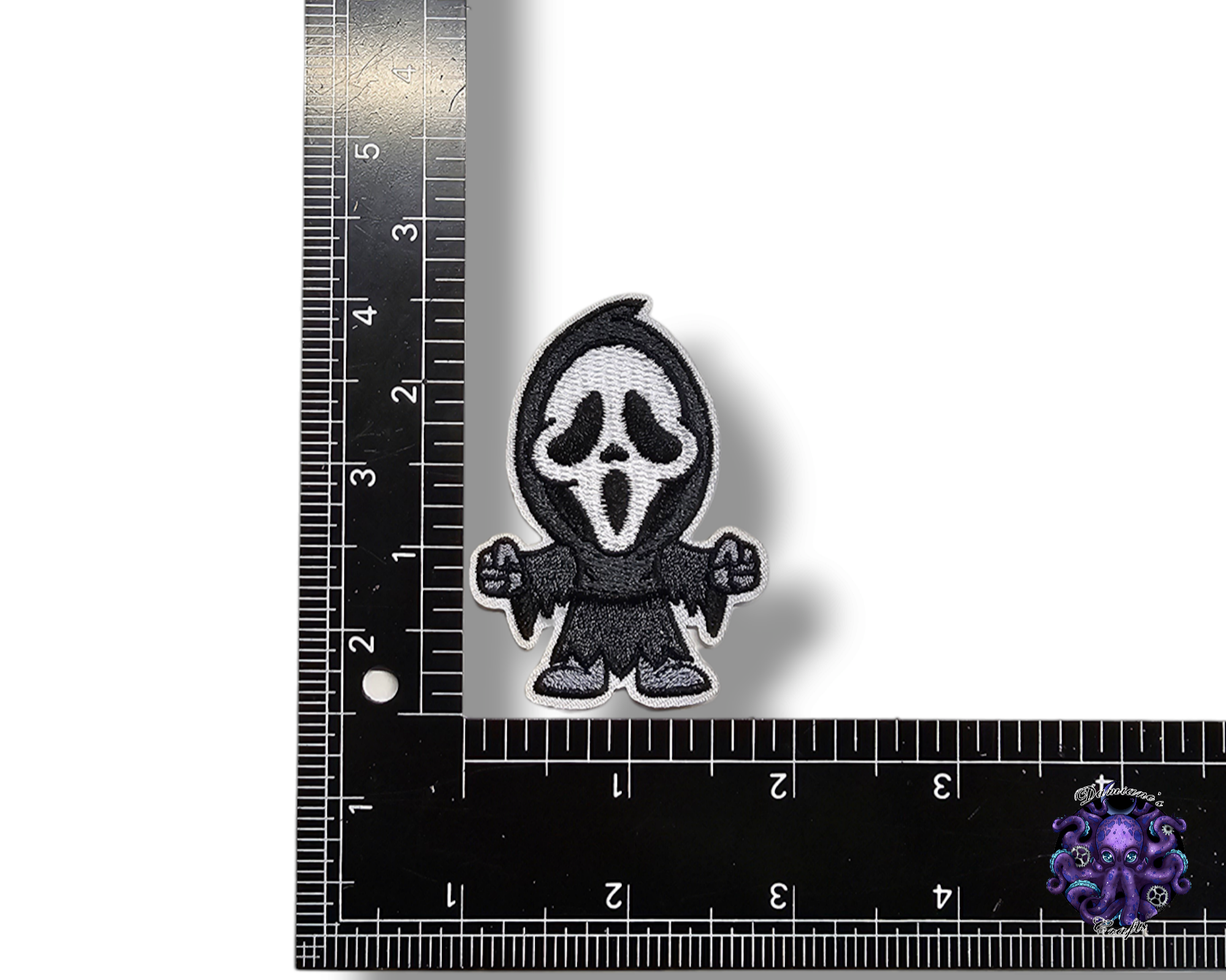 Embroided Patch, Iron on, Glue, Craft supply, Embroidery, Fabric, Movie, Old movies, classic, horror, 80s, knife, chibi