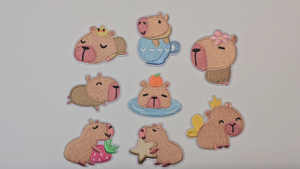 Écusson brodé, thermocollant, colle, matériel de loisirs créatifs, broderie, tissu, fraise, capybara, renard, axolotl, vache, panda roux, nœud, mignon, rose, kawaii