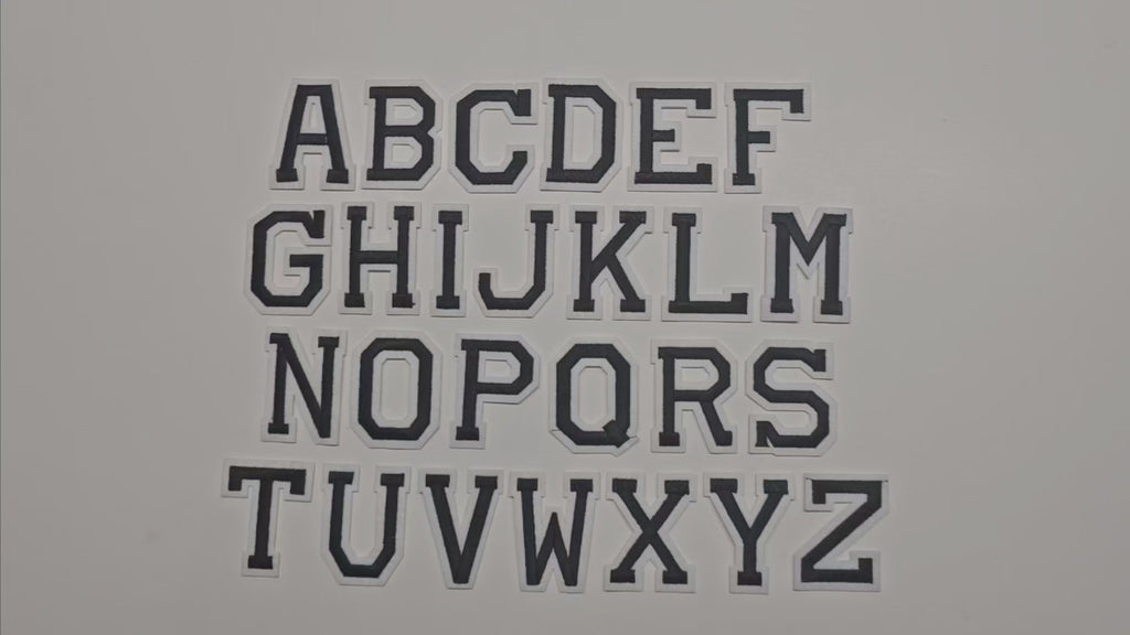 Écusson brodé, thermocollant, colle, matériel de loisirs créatifs, broderie, tissu, lettres, alphabet, noir, blanc