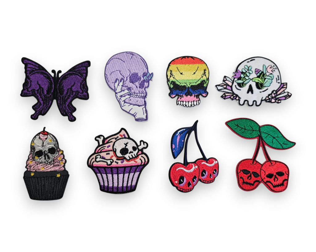Écusson brodé, thermocollant, colle, matériel de loisirs créatifs, broderie, tissu, gothique, Halloween, effrayant, crâne, papillon, cristal, cupcake, cerise